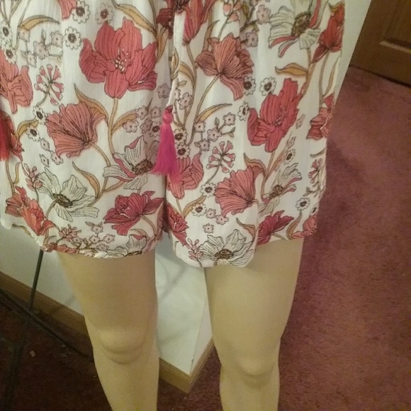NWT jumpsuit shorts - Picture 4 of 8